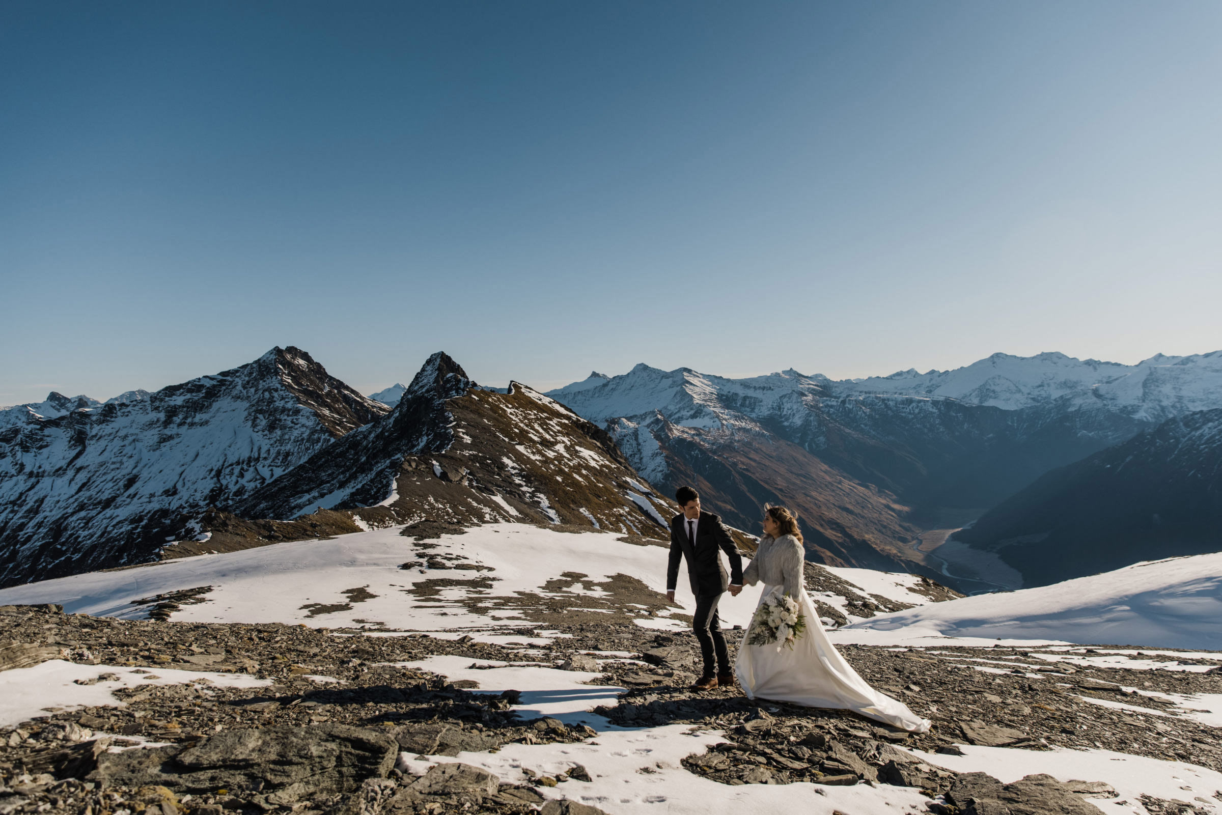 What To Wear For Your Mountain Elopement In Wanaka